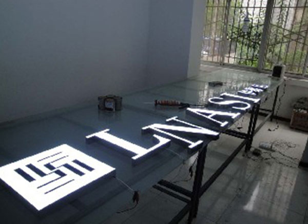 三伏天咸寧亮化工程防暑指南：別讓LED燈變成“電費刺客”！